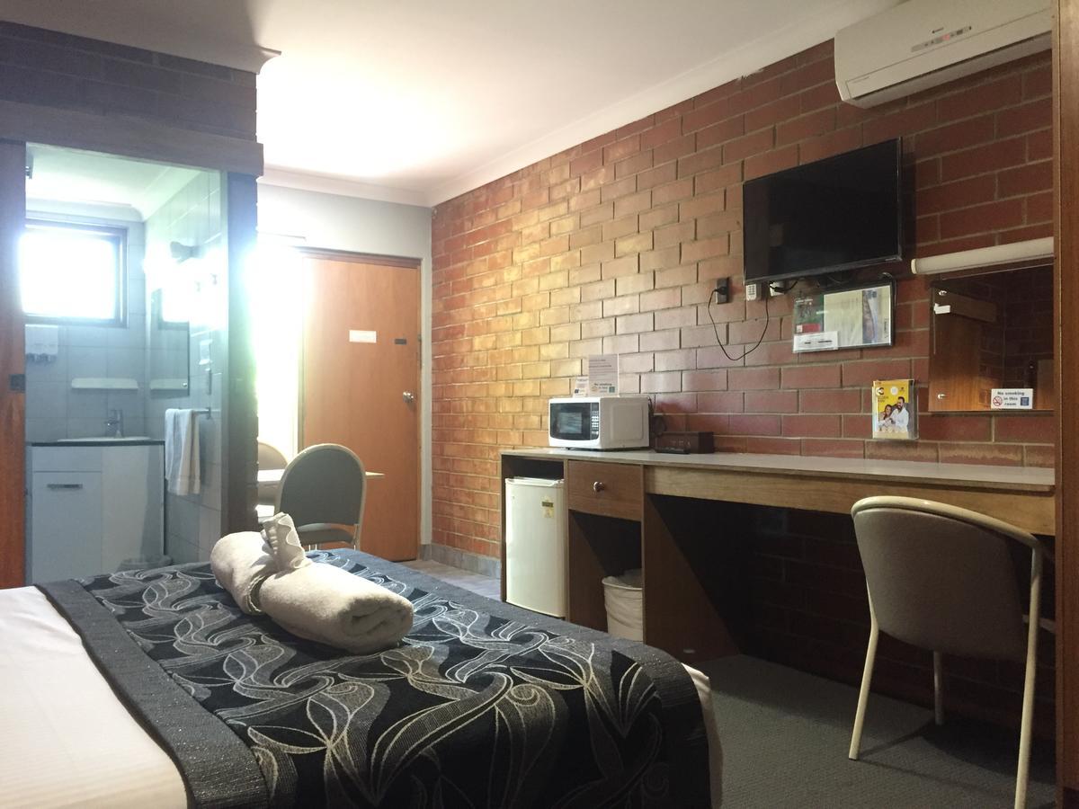 Pooraka Motor Inn Екстериор снимка